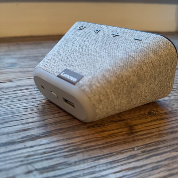 Lenovo CD-4N341Y Smart Clock Essential Bluetooth Speaker - Picture 3 of 5